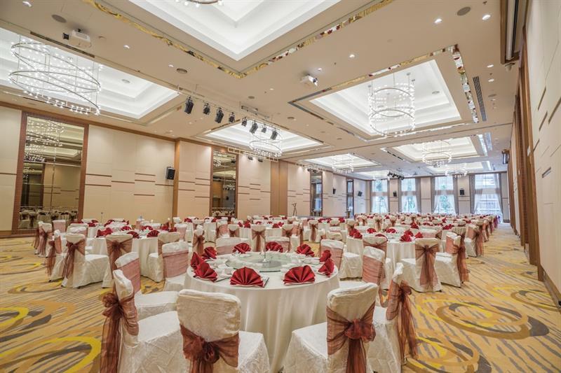 Zenith Hotel Путраджая Екстериор снимка The ballroom